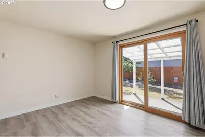1390 Buck St, Eugene, OR 97402 - Photo 13