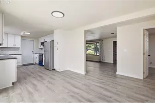 1390 Buck St, Eugene, OR 97402 - Photo 5