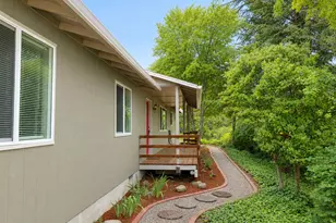 631 Terrace Ln, Sutherlin, OR 97479 - Photo 15
