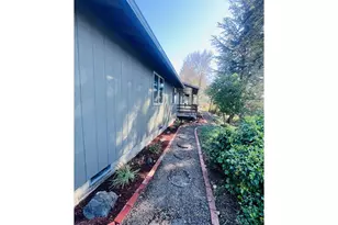 631 Terrace Ln, Sutherlin, OR 97479 - Photo 21