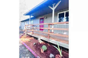 631 Terrace Ln, Sutherlin, OR 97479 - Photo 1