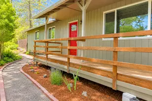 631 Terrace Ln, Sutherlin, OR 97479 - Photo 3