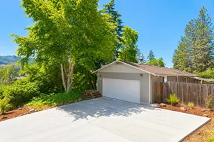 631 Terrace Ln, Sutherlin, OR 97479 - Photo 17