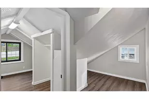 504 S 3rd St, Springfield, OR 97477 - Photo 15