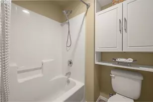 1148 W 21st Ave, Eugene, OR 97405 - Photo 15