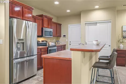1148 W 21st Ave, Eugene, OR 97405 - Photo 5