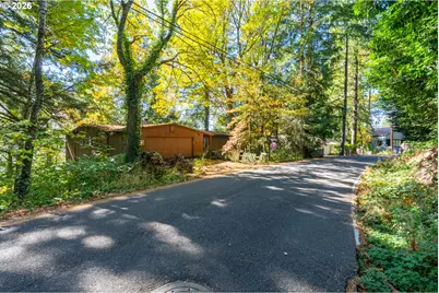 4230 SW Hewett Blvd, Portland, OR 97221 - Photo 3