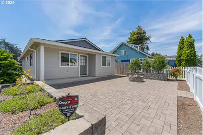 860 1st St SE, Bandon, OR 97411 - Photo 3