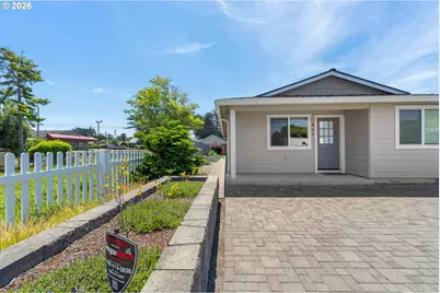 860 1st St SE, Bandon, OR 97411 - Photo 35
