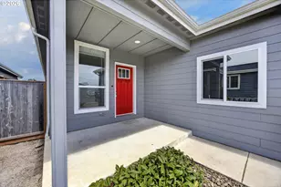 1535 53rd St, Florence, OR 97439 - Photo 3