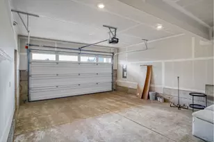 11701 SW Hayrick Ter, Beaverton, OR 97007 - Photo 29