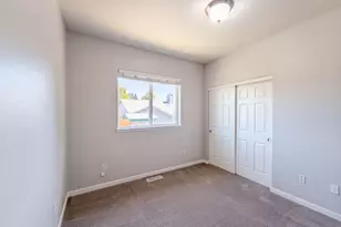 1586 NE Grandhaven St, McMinnville, OR 97128 - Photo 5