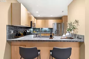 400 W 8th St, Vancouver, WA 98660 - Photo 17