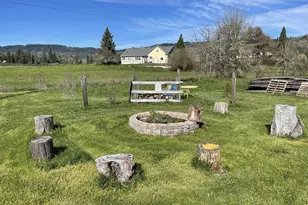 6404 Lookingglass Rd, Roseburg, OR 97471 - Photo 37