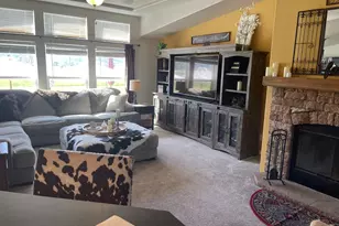 6404 Lookingglass Rd, Roseburg, OR 97471 - Photo 9