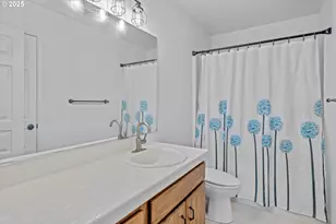 1742 NE Blue Heron Dr, Portland, OR 97211 - Photo 31