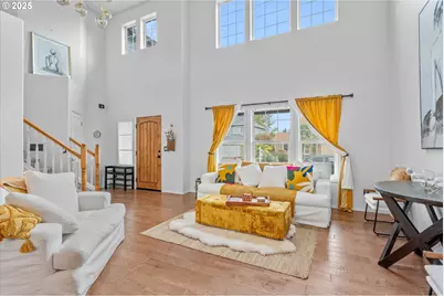 1742 NE Blue Heron Dr, Portland, OR 97211 - Photo 5