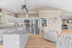 1118 S 11th St, Coos Bay, OR 97420 - Photo 11