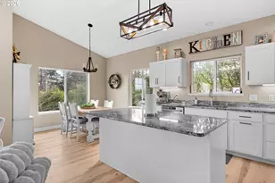 1118 S 11th St, Coos Bay, OR 97420 - Photo 9