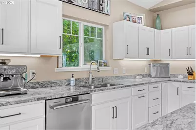 1118 S 11th St, Coos Bay, OR 97420 - Photo 13