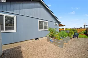 1002 37th Ave, Albany, OR 97321 - Photo 5