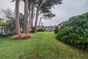 535 Harrison Ave SW, Bandon, OR 97411 - Photo 35