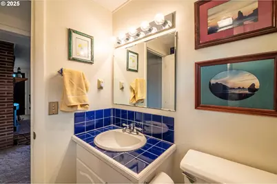 535 Harrison Ave SW, Bandon, OR 97411 - Photo 31