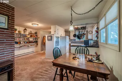 535 Harrison Ave SW, Bandon, OR 97411 - Photo 11