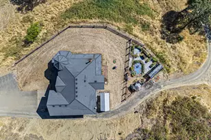 785 Mathis Hill Rd, Yoncalla, OR 97499 - Photo 43