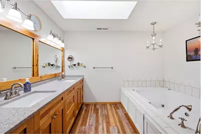 611 SE Lovrien Pl, Gresham, OR 97080 - Photo 19