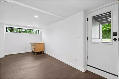 2105 SE Ochoco St, Portland, OR 97222 - Photo 27