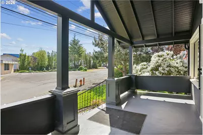 2105 SE Ochoco St, Portland, OR 97222 - Photo 5