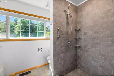 6550 Curl Rd, Tillamook, OR 97141 - Photo 15