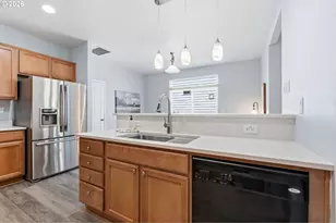 3785 SE Oakleaf St, Hillsboro, OR 97123 - Photo 17