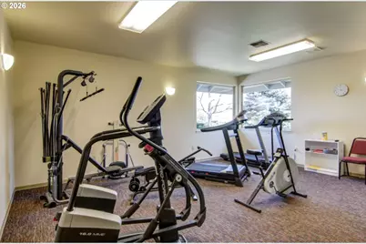 3220 Crescent Ave #28, Eugene, OR 97408 - Photo 43