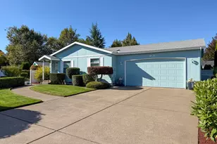 3220 Crescent Ave, Eugene, OR 97408 - Photo 3