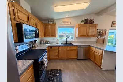 3220 Crescent Ave #28, Eugene, OR 97408 - Photo 13