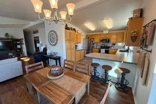 3220 Crescent Ave, Eugene, OR 97408 - Photo 9