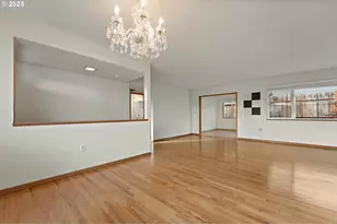 16045 SW Queen Victoria Pl, King City, OR 97224 - Photo 15