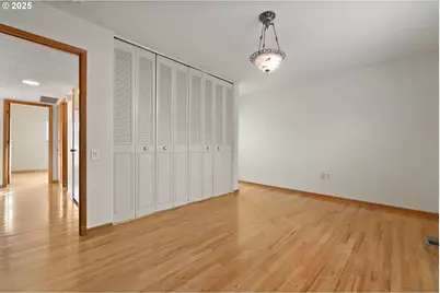 16045 SW Queen Victoria Pl, King City, OR 97224 - Photo 21