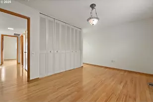 16045 SW Queen Victoria Pl, King City, OR 97224 - Photo 21