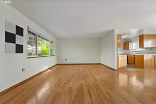 16045 SW Queen Victoria Pl, King City, OR 97224 - Photo 3