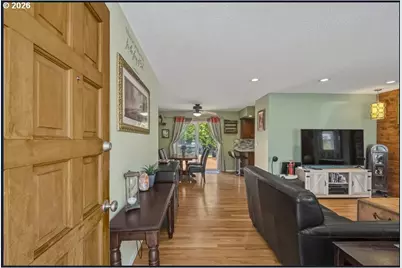 1137 SE 224th Ave, Gresham, OR 97030 - Photo 3