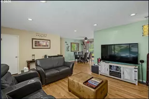 1137 SE 224th Ave, Gresham, OR 97030 - Photo 5