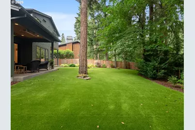 915 Oak Ter, Lake Oswego, OR 97034 - Photo 21