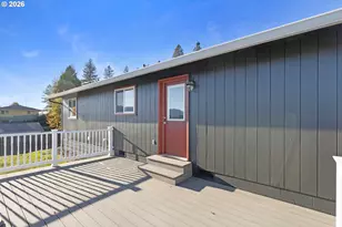 630 W Sixth Ave, Sutherlin, OR 97479 - Photo 27