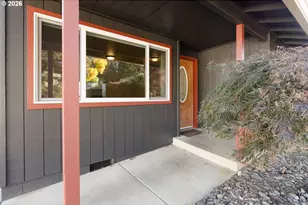 630 W Sixth Ave, Sutherlin, OR 97479 - Photo 21