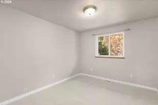630 W Sixth Ave, Sutherlin, OR 97479 - Photo 13