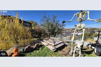 521 SW 19th St, Pendleton, OR 97801 - Photo 7