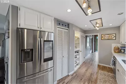 1475 Sherman Ave, North Bend, OR 97459 - Photo 17